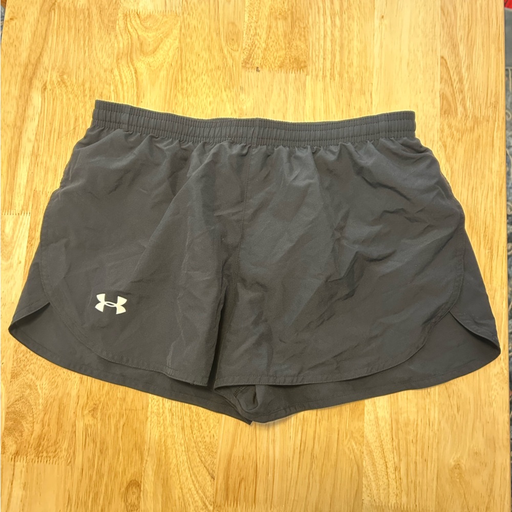 Under Armour Wome's Track Kick Shorts Sz L